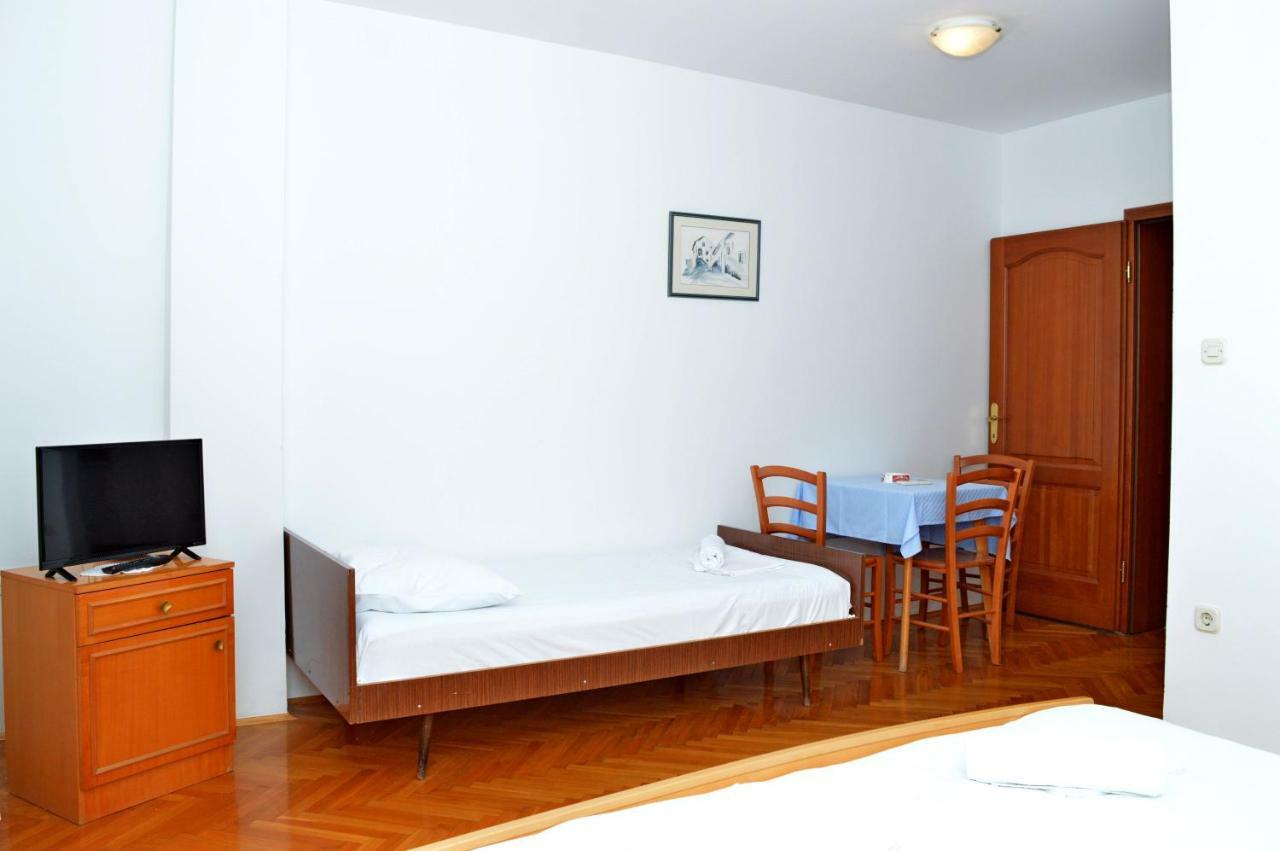 Apartmani Macak II Novalja Εξωτερικό φωτογραφία